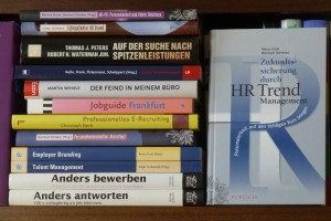 Marco Esser / Bernhard Schelenz: Zukunftssicherung durch HR Trend Management
