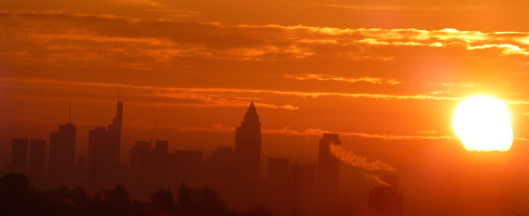 picture_Frankfurt_Skyline_Sunrise